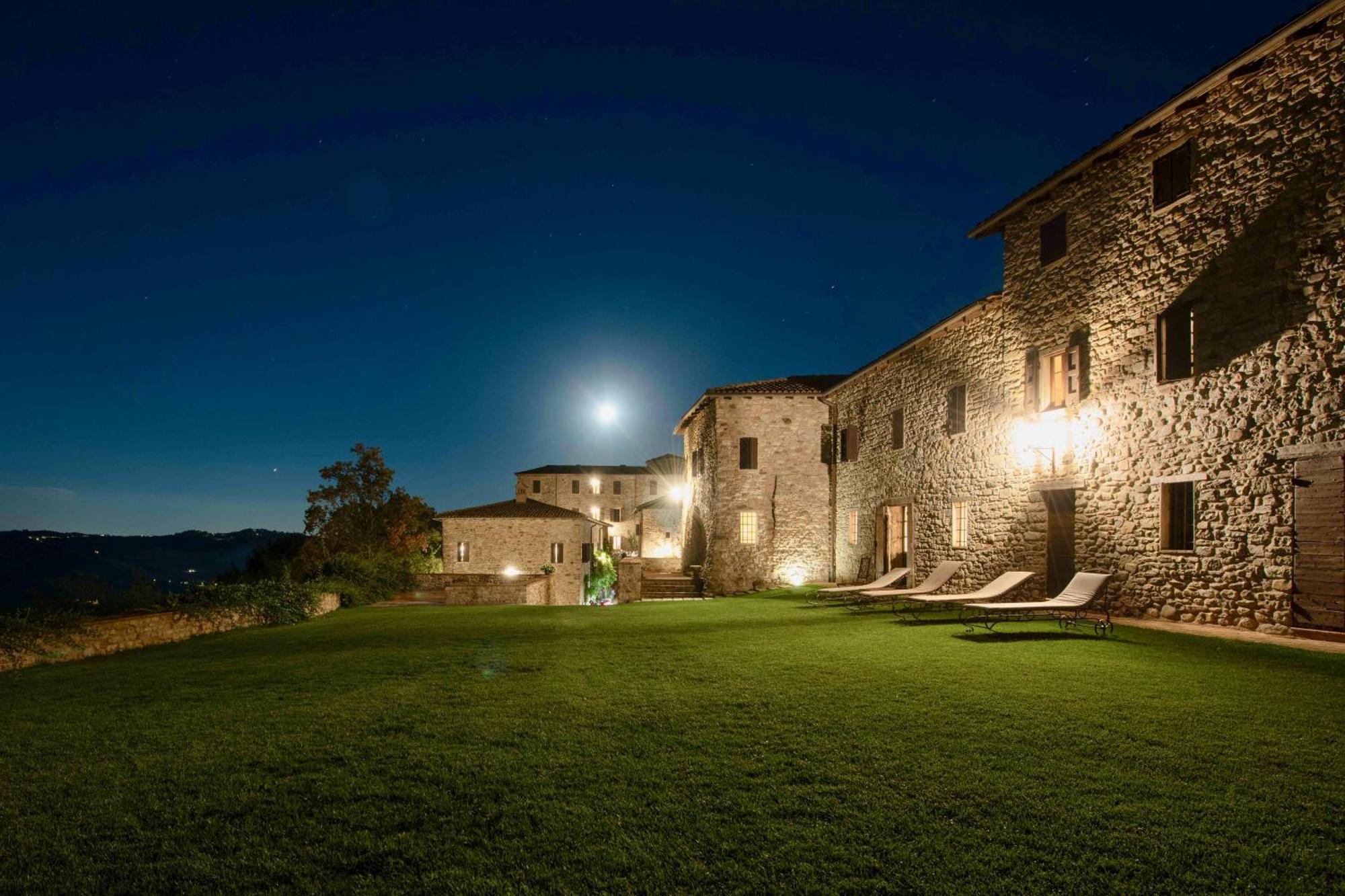 Вилла Castello Di Viano Экстерьер фото
